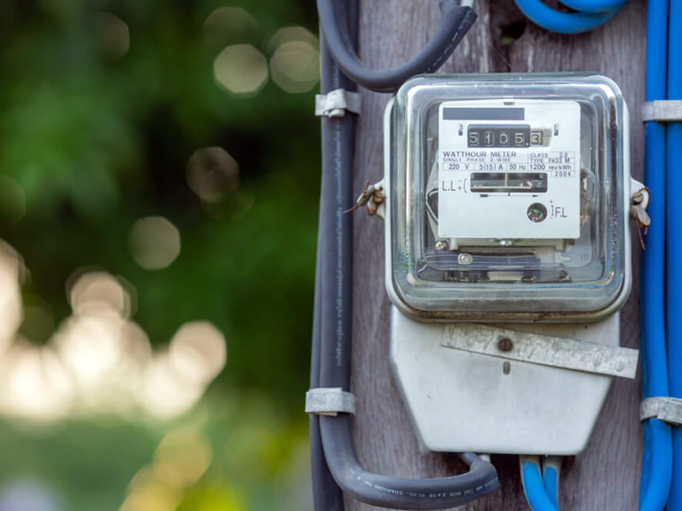 Foto de un contador antiguo de electricidad